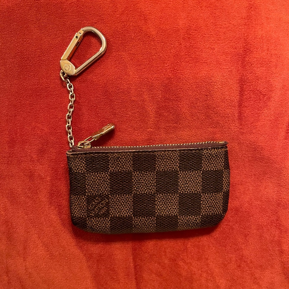 Authentic Louis Vuitton Key Pouch in Damier Ebene